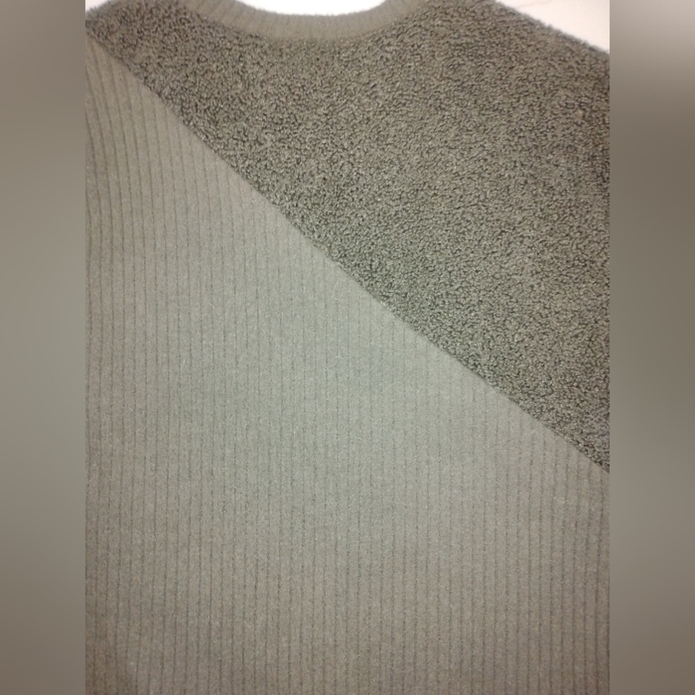 Socialite Mixed Media Sweater Sherpa Cutout Sweater Size M - Picture 4 of 6